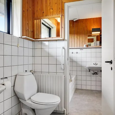 Prázdninový dům Kalist - 50m From The Sea By Interhome Sæby